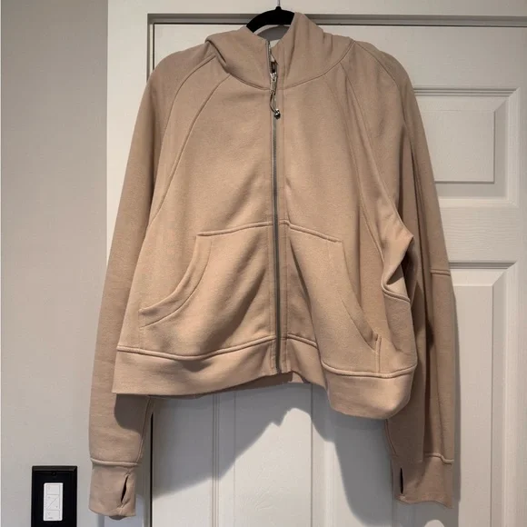 Auth.✅ Women’s Lululemon Full Zip Scuba in “Mojave Tan” Size XL/XXL🤍 - Picture 1 of 11